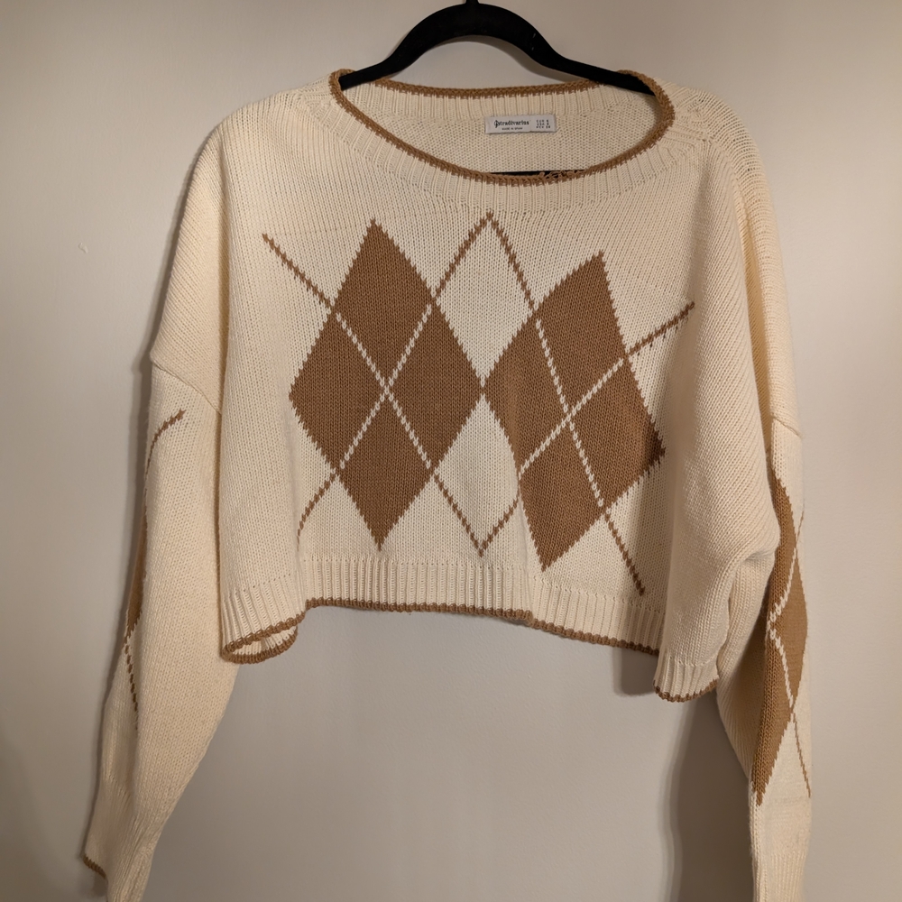 Stradivarius Cream and Brown Argyle Sweater